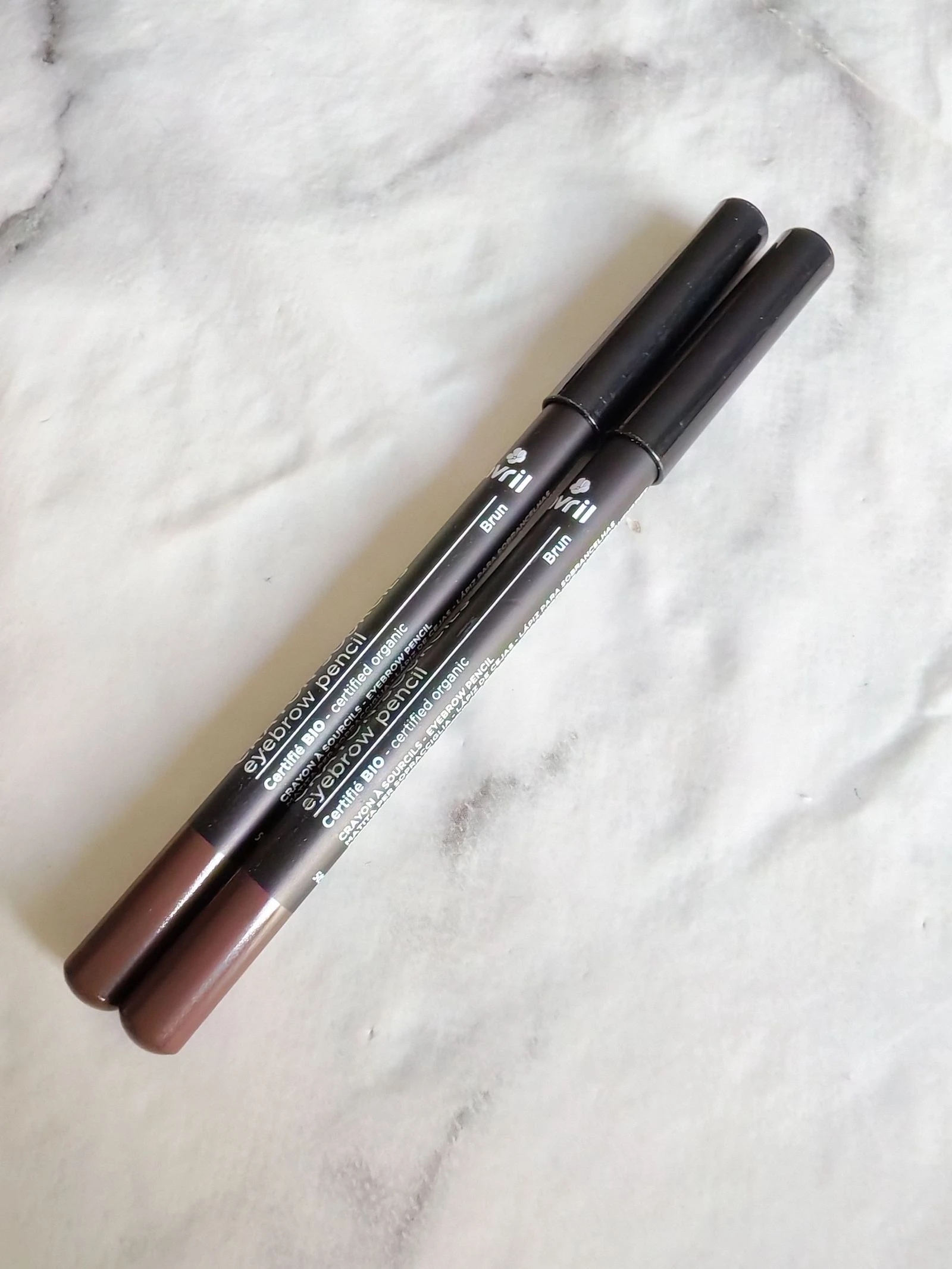 2 crayons sourcils Avril bio 